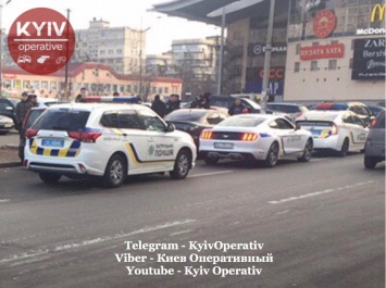 В Киеве задержали "Мустанг" в полицейской раскраске