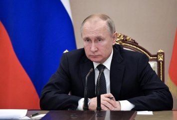 Территорию, на которой находится дача Путина, тщательно охраняют от посторонних глаз, выяснили журналисты