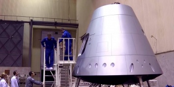 Разрабатываемый 10 лет российский корабль для полета на Луну не сможет долететь до нее