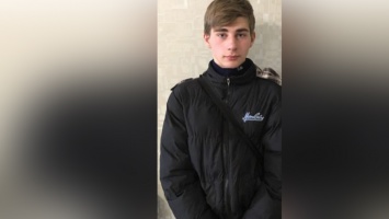 Под Днепром больше двух недель ищут 16-летнего парня
