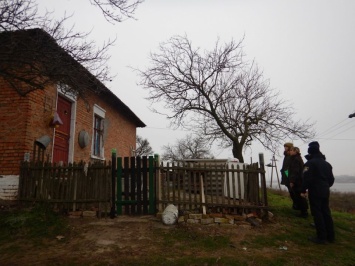 В Николаеве мать на несколько дней бросала 7-летнюю девочку одну дома без еды