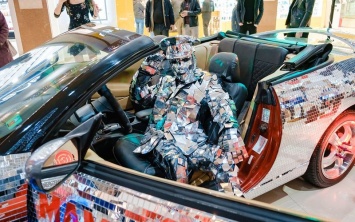 Кабриолет с 65 тысячами зеркал (ФОТО)