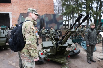 Представители Посольства США в Украине посетили харьковских гвардейцев