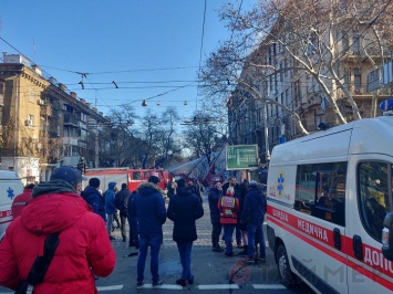 9 пострадавших при пожаре в доме Асвадурова остаются в одесских больницах