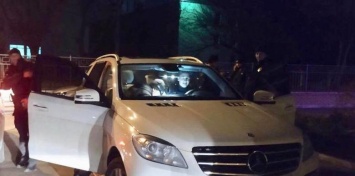 В Киеве 18-летний парень на Mercedes устроил экстремальные гонки с полицией
