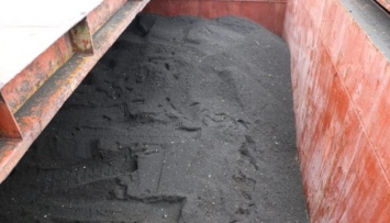 В Херсон из Черногории завезли "песок" с тяжелыми металлами, полиция открыла дело