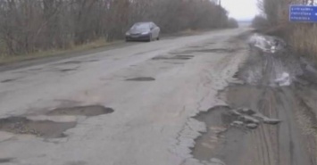 Дороги Луганской области стали непригодными для езды