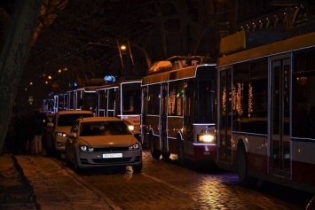 В День святого Николая по Одессе проедет праздничный парад троллейбусов