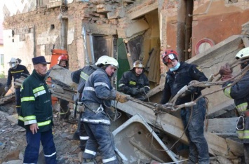 Кабмин профинансирует покупку новых квартир жителям разрушенного дома в Дрогобыче