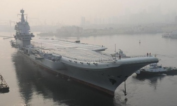 Китай ввел в эксплуатацию свой первый отечественный авианосец "Шаньдун"