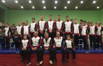 Юные боксеры Ялты благодарят руководство Сети санаториев «Курорты Крыма» за шефскую помощь
