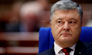 Порошенко платил СМИ и блогерам за позитивные материалы о себе, - журналисты