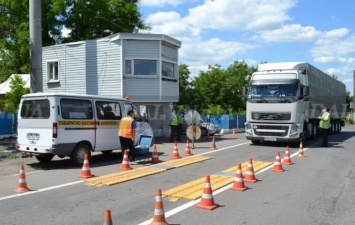 В Запорожской области не хватает весовых комплексов, которые бы отслеживали грузовые фуры на дорогах