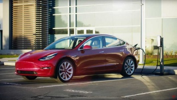 Седан Tesla Model 3 ускорился на полсекунды
