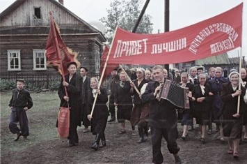 Постановочные фото жизни в СССР