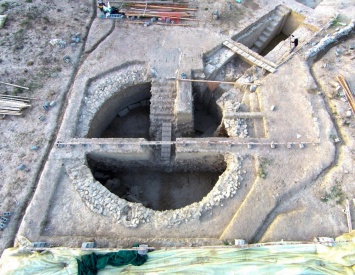 В Греции обнаружены две "золотые" гробницы