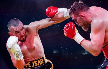 Кудряшов отхватил в ринге и ушел с огромной гематомой под глазом, но домашние судьи отдали ему победу