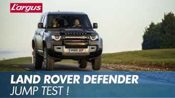 Новый внедорожник Land Rover испытали на раллийной трассе