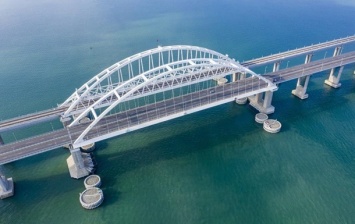У Зеленского отреагировали на запуск поездов по Крымскому мосту