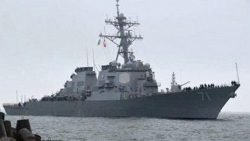 Ракетный эсминец ВМС США Ross зашел в Одессу