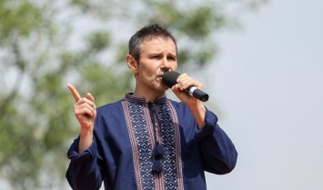 Лукаш уличила Вакарчука в незаконности концерта в Минске из-за его пресс-службы: депутат может потерять мандат