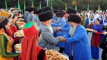 В Туркменистане старикам для получения пенсии нужно лично подтверждить, что они живы
