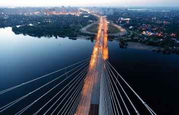 Южному мосту 29 лет. Топ-15 фактов о самом высоком путепроводе Украины