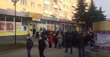 Украинцы в панике, где теперь по дешевке покупать вещи: секонд-хенды решили закрыть