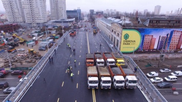 В Киеве испытали на прочность Шулявский мост