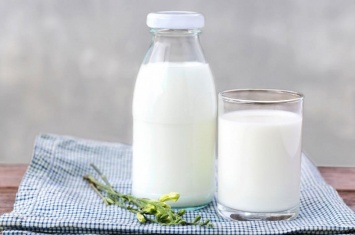 В Приазовском районе перестали производить молоко