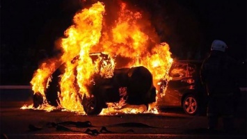 В Одессе сожгли две машины одной семьи: видео