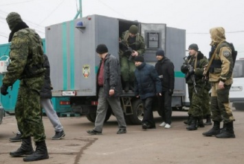 Украинцев трясет, эйфория встречи спала: всех освобожденных затаскают особисты, СБУ и ГПУ