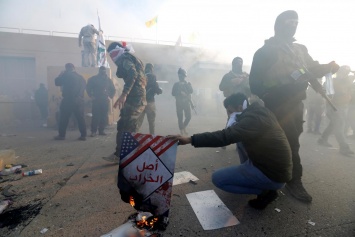 США отправит морпехов для защиты посольства в Багдаде