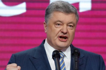 "Украина спасла Россию": Порошенко неожиданно набросился на Зеленского