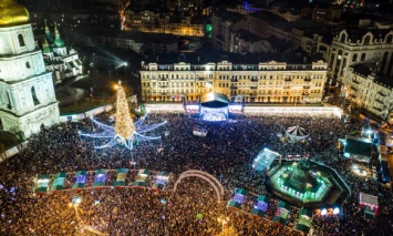 Новый год возле главной елки страны встретили более 100 тыс. человек, - КГГА