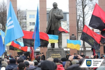 В украинских городах отметили годовщину со дня рождения Бандеры