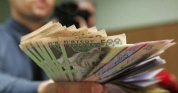 Реальная зарплата в 2020 году вырастет на 10% - Милованов