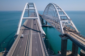 В МИД Украины возмутились предложением проехаться по Крымскому мосту туристам