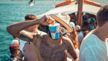 Подкат под карлика и пьяные вечеринки: Неймар разозлил ПСЖ своими каникулами
