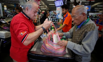В Мехико установили штраф до 8,9 тыс долл за использование пластиковых пакетов