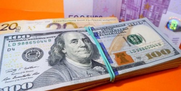 Белоруссия инициировала отказ от доллара при расчетах за газ с Россией