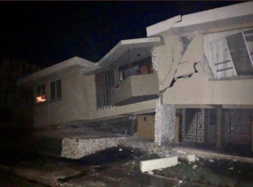 Мощное землетрясение в Пуэрто-Рико разрушило дома и достопримечательности (фото)