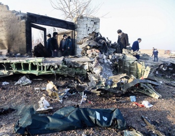 Трагедия с украинским самолетом: Boeing 737, рейсом Тегеран-Киев, потерпел крушение - на борту было 180 человек. Фото, видео