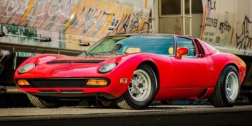 Редкий Lamborghini Miura SV 1971 продадут на аукционе