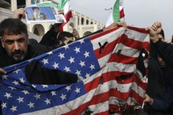 ''Захватить весь мир'': дипломат оценил шансы Ирана в войне против Запада