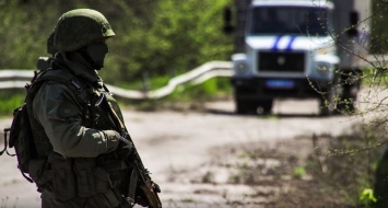 Боевики "ДНР" начали отбирать авто с украинскими номерами