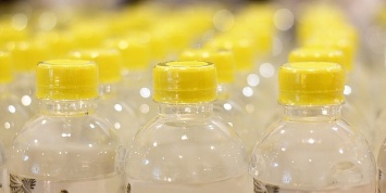 Это самое настоящее зло: почему повторно пить из пластиковых бутылок опасно