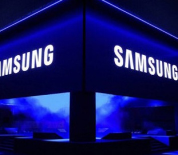 Samsung провела закрытую презентацию ноутбука с раздвижным дисплеем