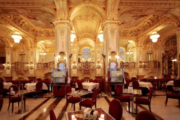 Легендарное кафе «Нью-Йорк» в Будапеште отметило 125-летие (фото)