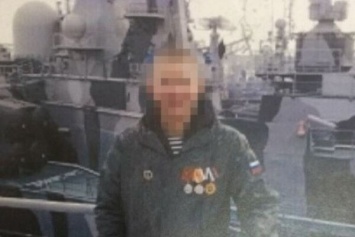 Россия наградила медалью: всплыли фото и имя задержанного террориста ''Самообороны Крыма''